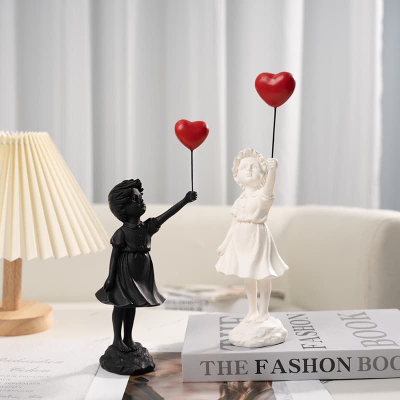 Cross-border Banksy Balloon Girl Living Room Ornament, Room Decor Home Entryway Desktop Creative Resin Gift