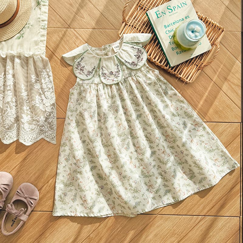 Imported Floral Collar Little Duck Embroidered Girls' Dress 2026 Summer Sweet and Cute Sleeveless Baby Dress