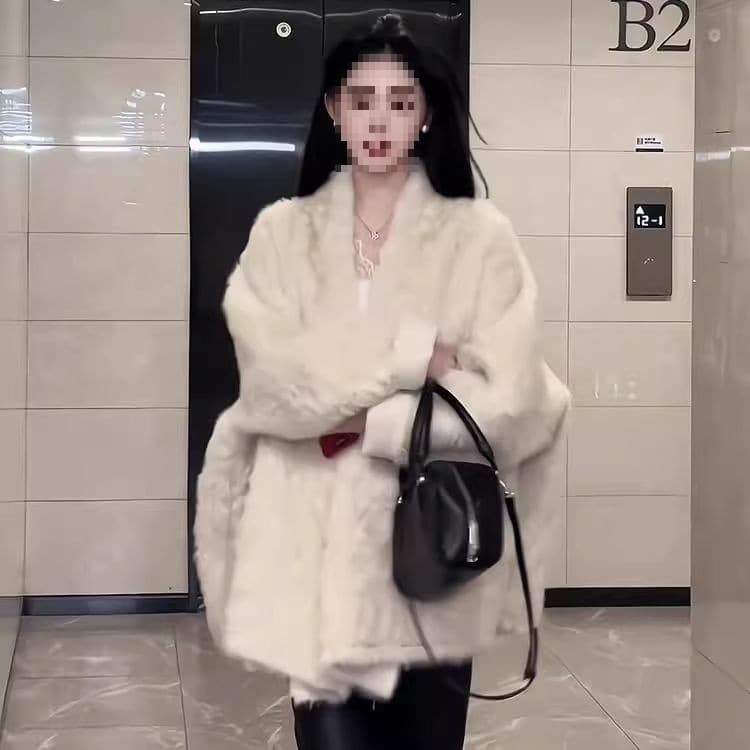 Faux Fur New Style Coat Women's Mist Stone Fox Leather and Fur One-Piece Shawl Lazy Style Silhouette Winter Mink Plush Coat