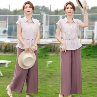 Middle-Aged and Elderly Women's Summer Plus Size Waist-Hiding Shirt, Mom's Slimming Short-Sleeve T-Shirt and Wide-Leg Pants Set, Thin