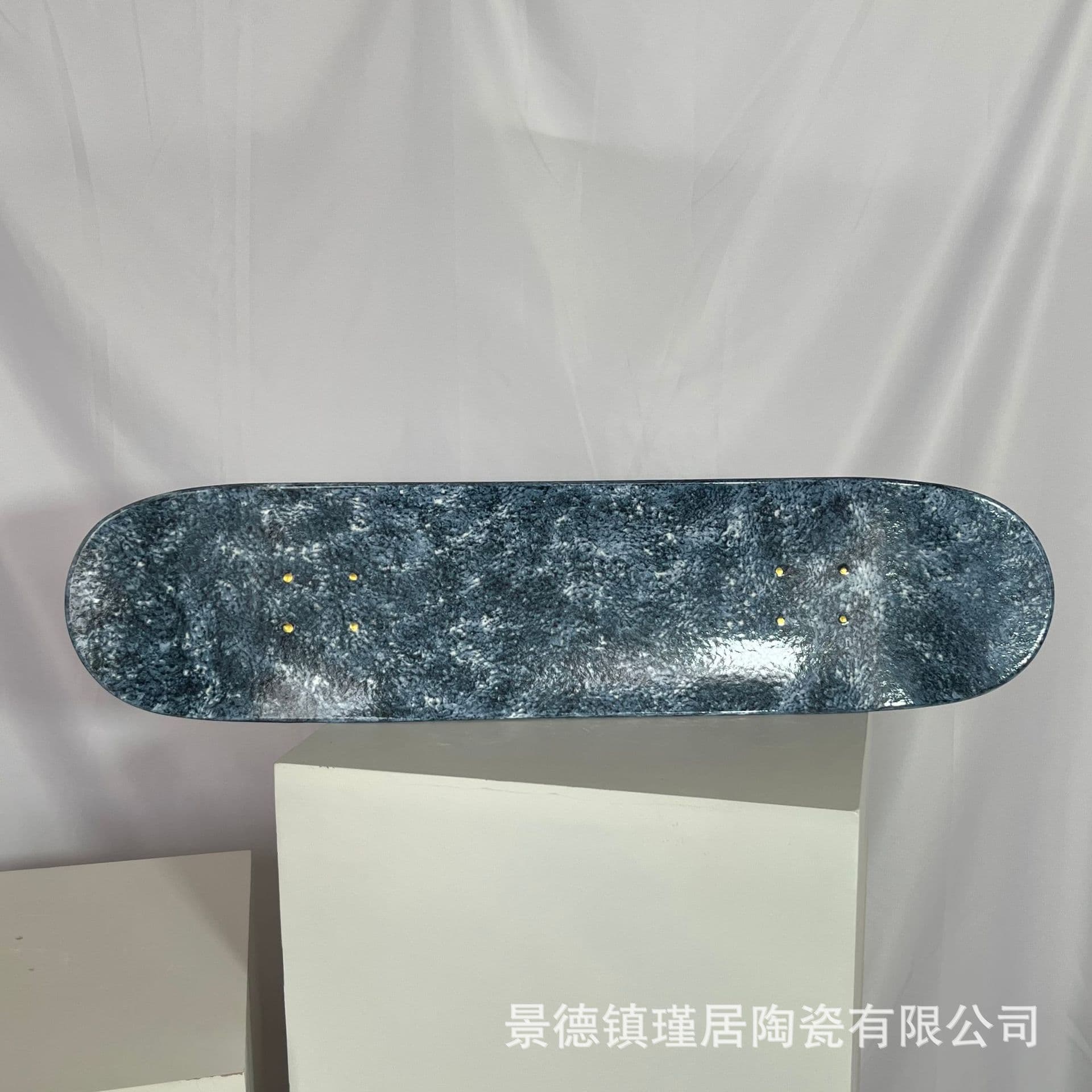 Creative special-shaped ceramic skateboard ornaments, mural decoration minimalist style Skate board (copyright already)