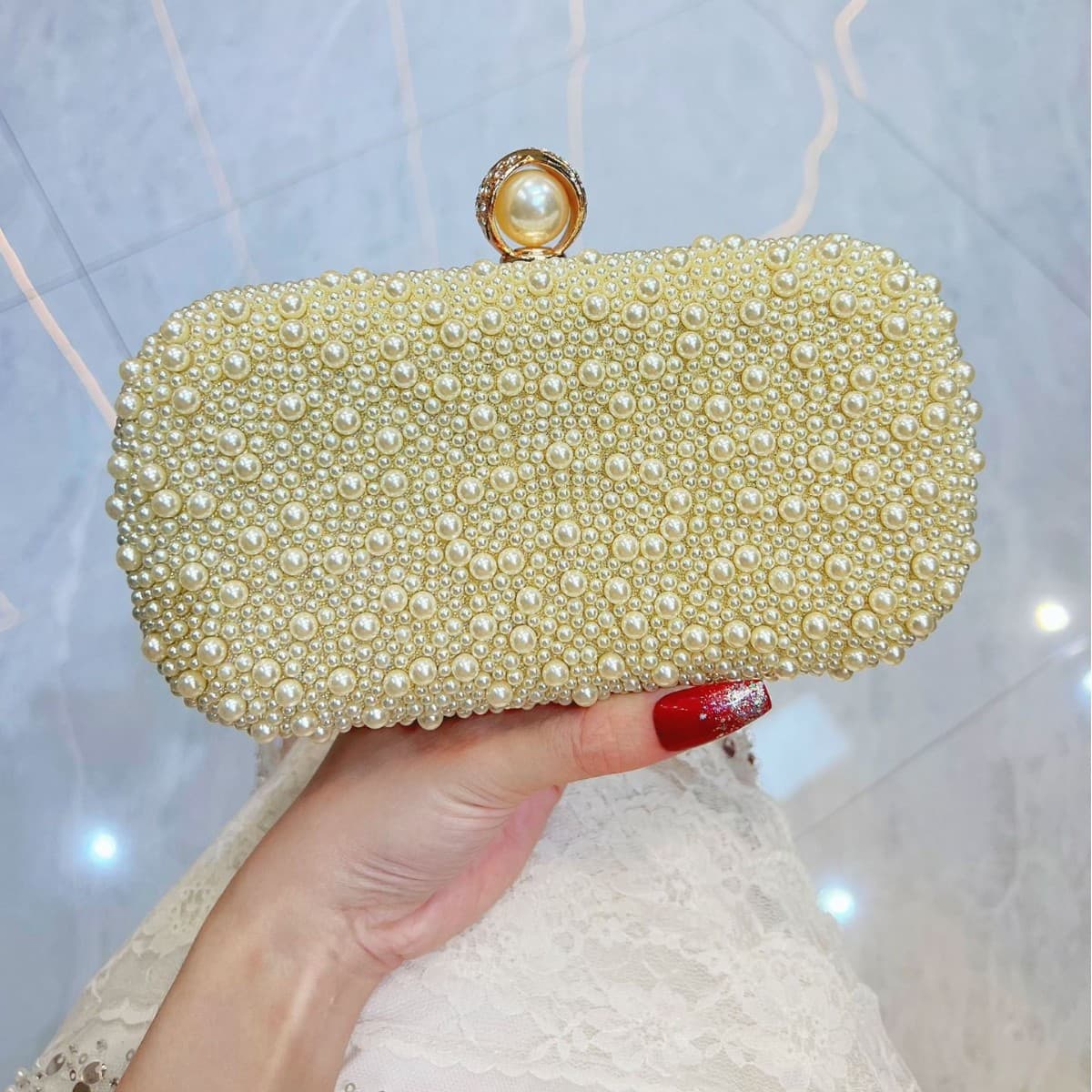 Elegant Pearl Crossbody Wallet for Women, Small Size, European Style Dressy Clutch Bag, Suitable for Banquets and Evening Gowns