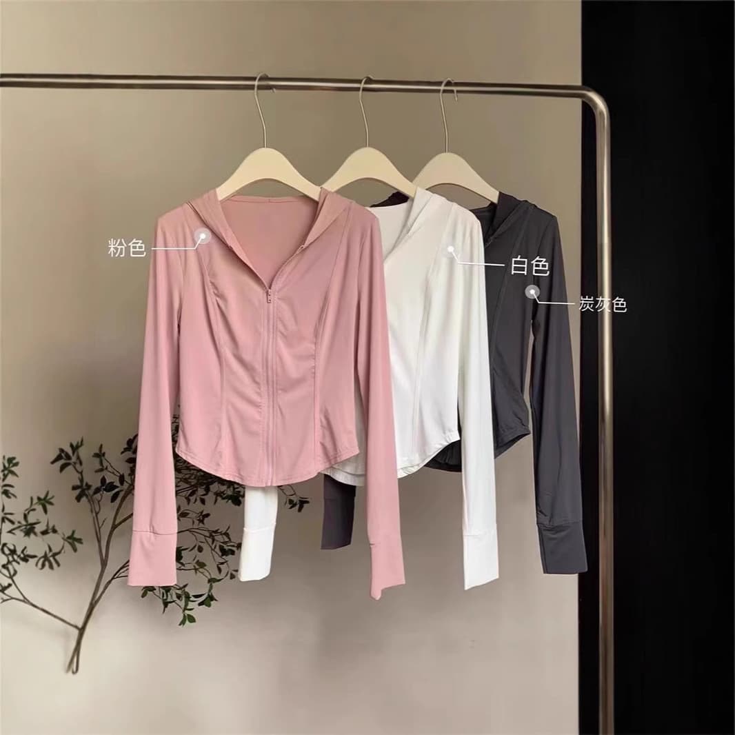 Ice Silk 2024 Sun Protection Jacket for Women, Summer New Top Slim Fit Tight Thin Outerwear Cardigan