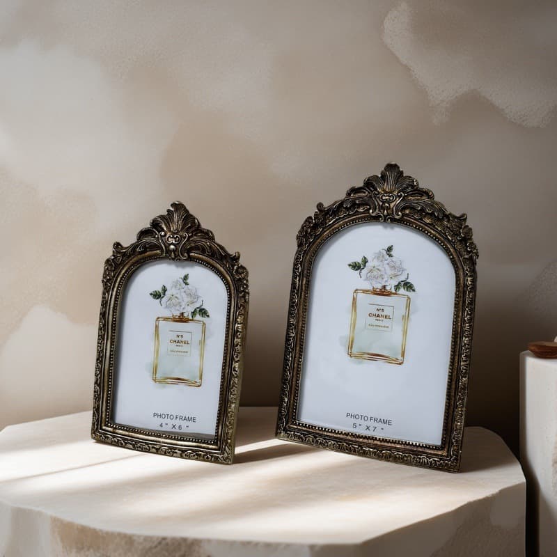 Vintage living room and bedroom decorative picture frames, wall hangings, table ornaments, French-style gift picture frames, waterproof wholesale sofas