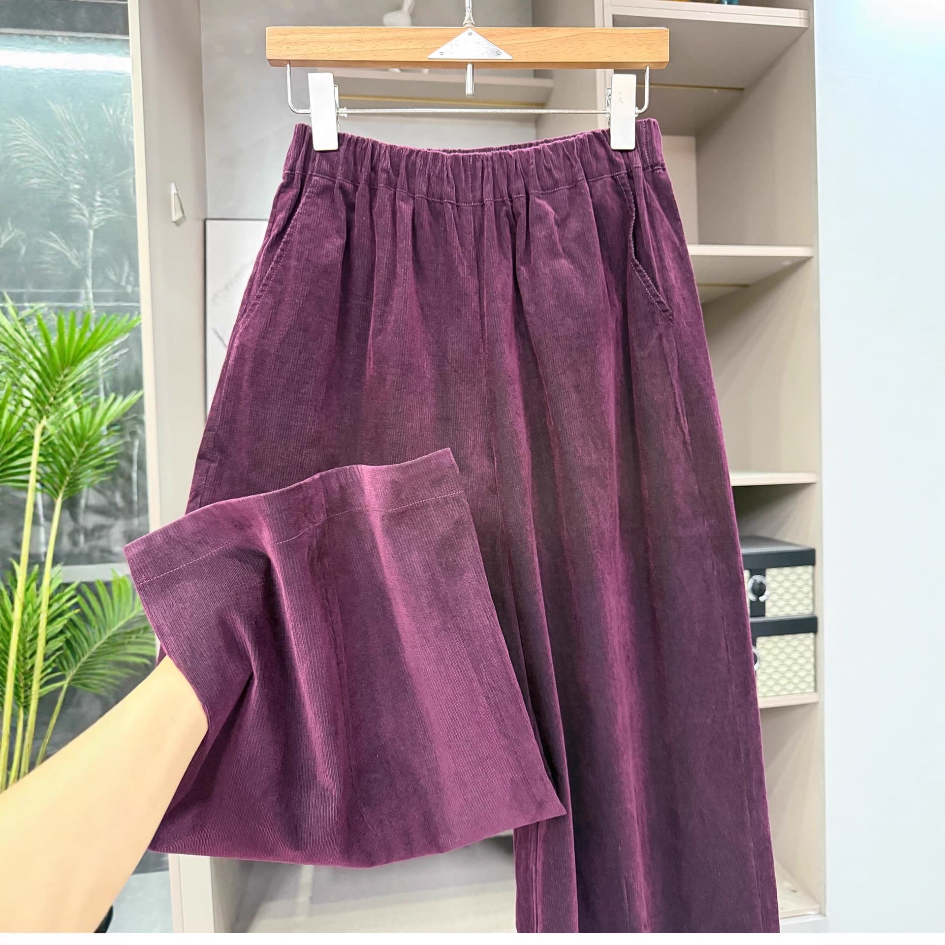 Yuan Dan! Relaxed fit pima cotton corduroy elastic waist casual wide-leg cropped pants for women