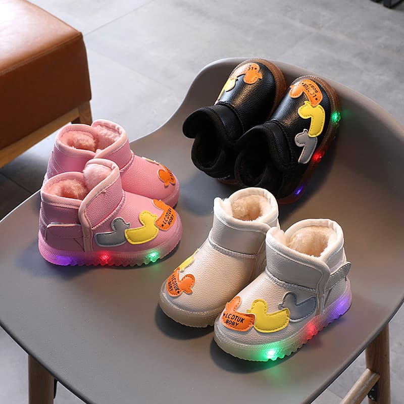 Light-up children's shoes for ages 1-6, boys' snow boots, girls' fleece-lined and thickened cotton shoes, baby walking shoes, trendy
