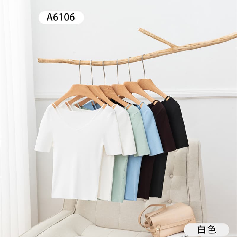 2024 New Summer Yilite V-Neck Short Sleeve Hollow Knit Top Fashionable Design Niche Cropped Top for Women 6106