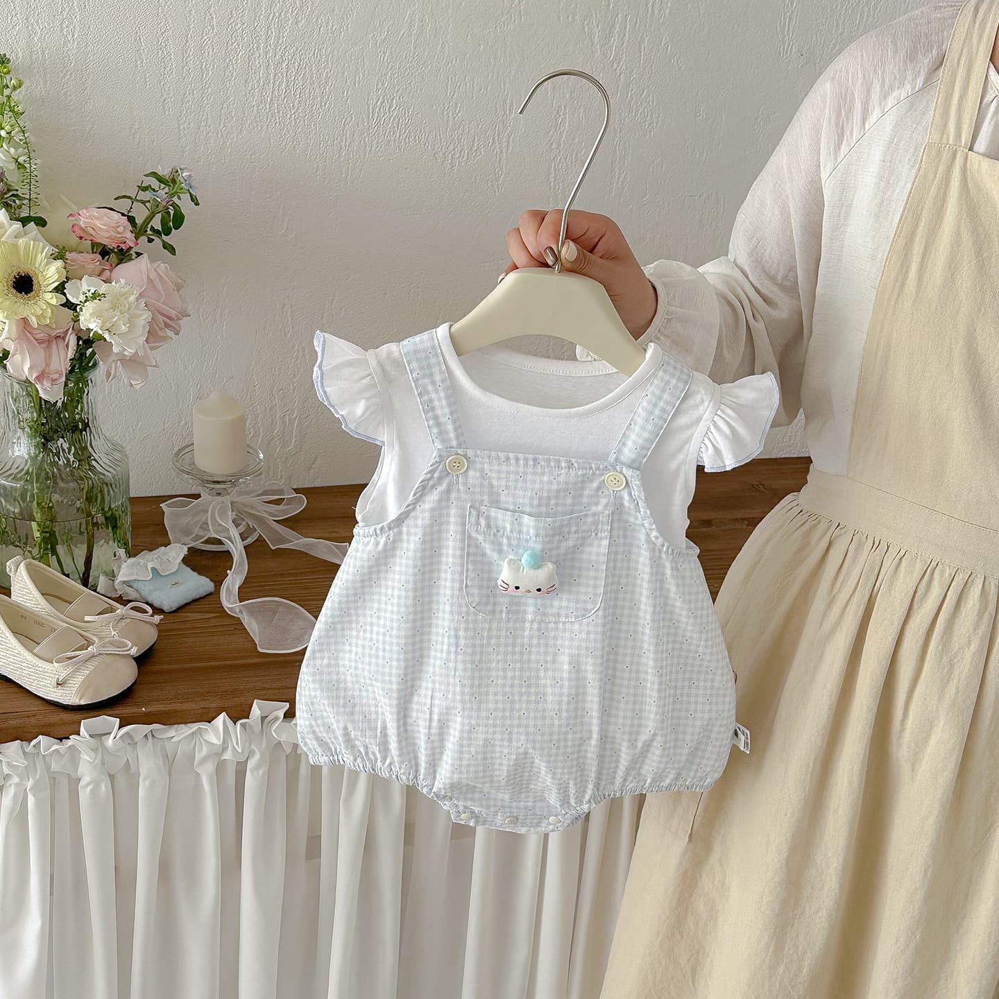 Baby suspenders summer baby girl suit super cute thin crawling suit small month old bag fart suit a type cotton summer