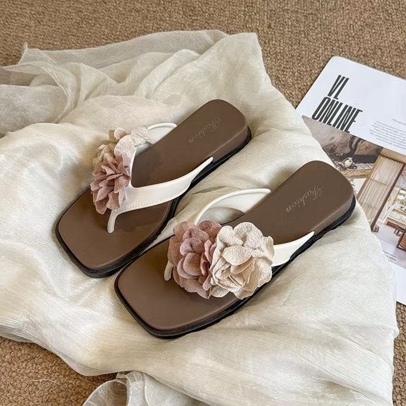 Thick Sole Two-Tone Flower Flip Flops for Women Summer Fairy Style Beach Sandals with Dresses