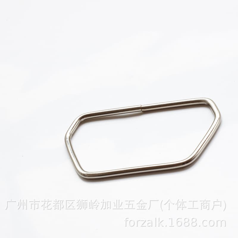 Guangzhou manufacturer bag handle accessories, metal handle rings for bags, panda head trapezoid hand strap hardware