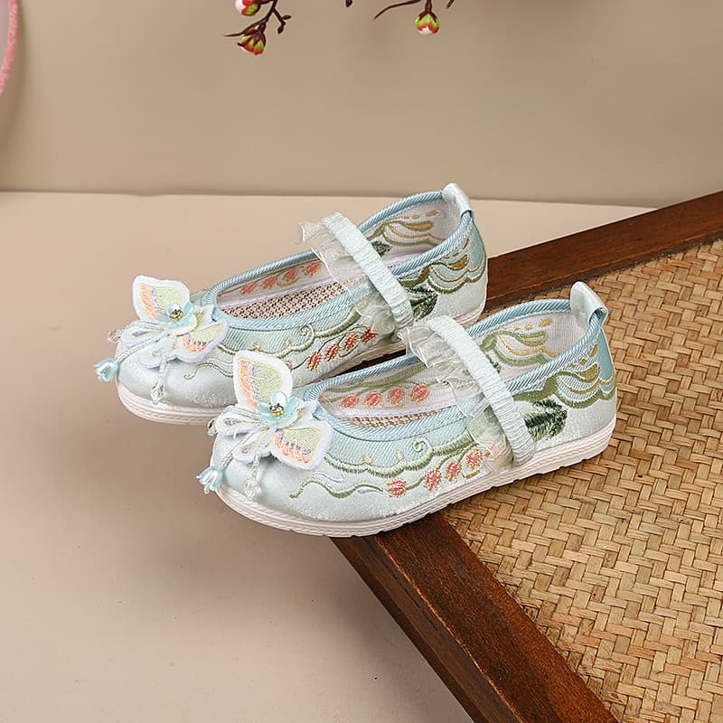 Hanfu shoes, girls' cloth shoes, old Beijing handmade baby's antique costumes, children's performance children's embroidered shoes