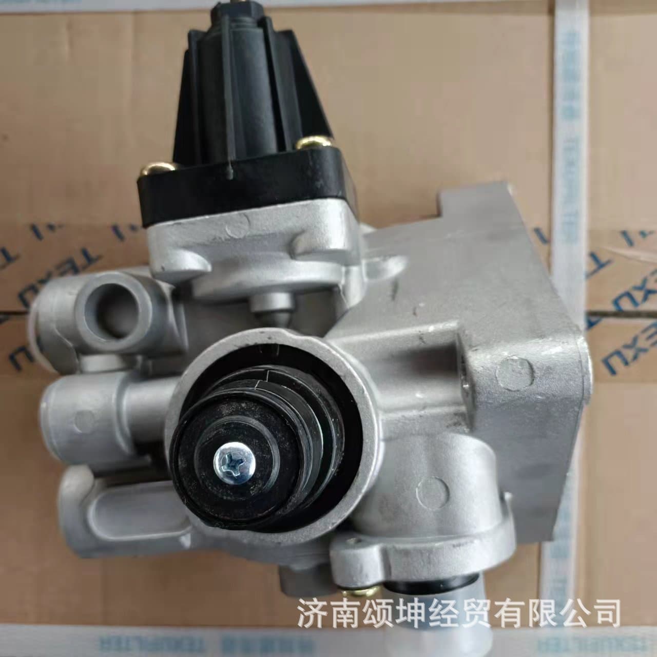 Supply Sinotruk Howo Parts WG9000360521+001/1- Dryer Seat (Large Hole)