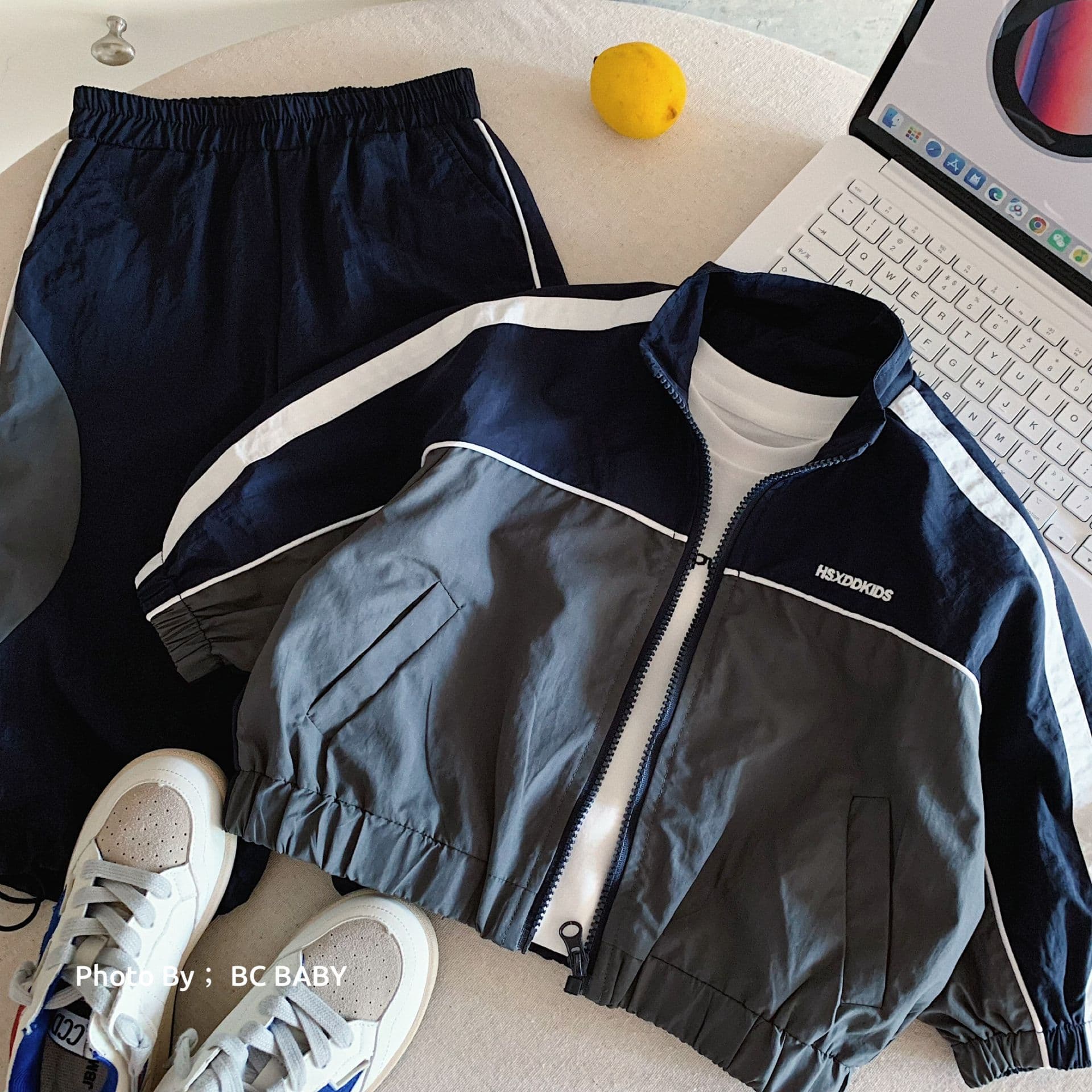 Bangcheng Boys Suit 2026 Spring and Autumn New Children's Color Matching Sports Two-piece Set Huzhou Zhili Children's Clothing Wholesale Trend