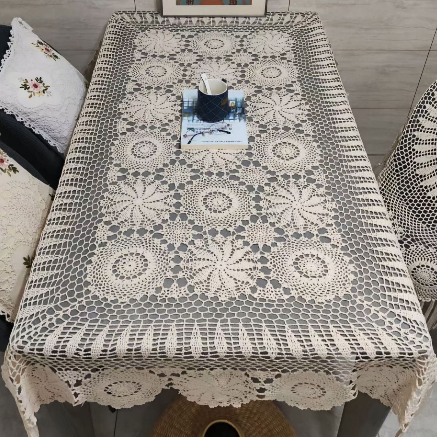 Rustic Crochet Tablecloth Ruffle Edge Tablecloth Garden Coffee Table Cover Solid Color Photography Prop New 237A