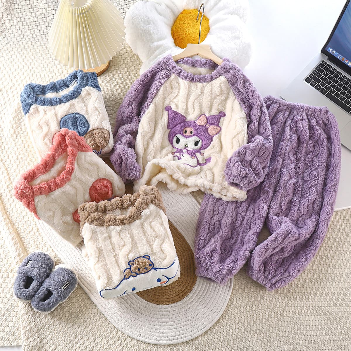 New popular autumn and winter warm and thickened flannel cartoon pajamas for boys and girls, children's clothing