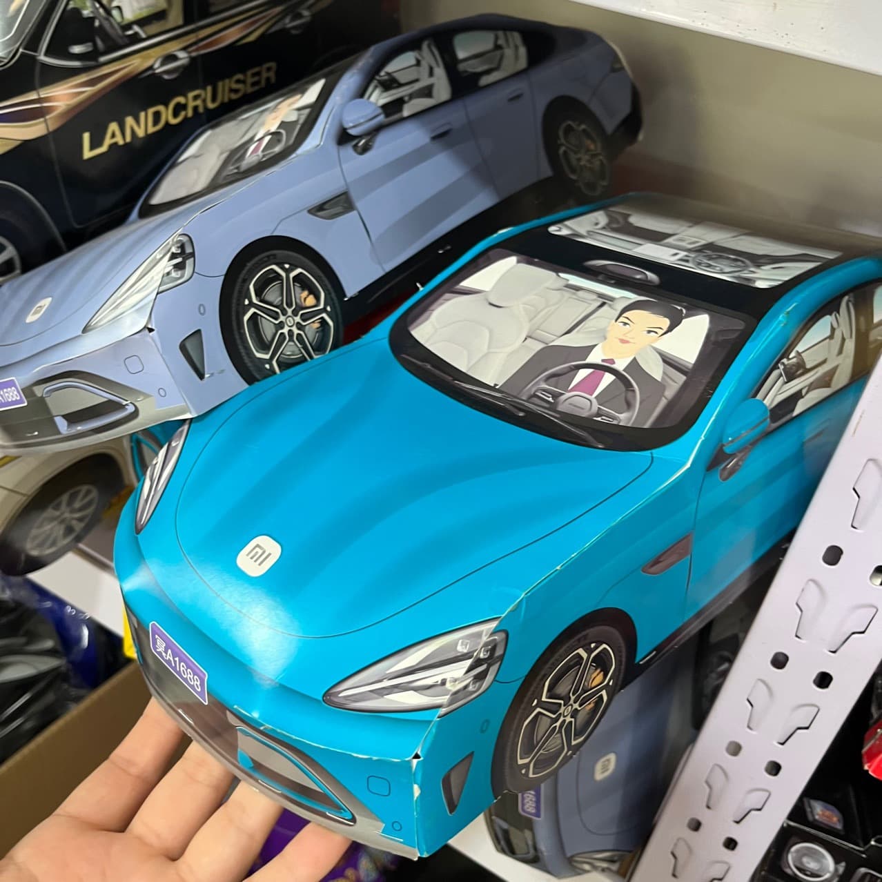 Semi-Finished Paper Cars for Memorial Rites, Seasonal Paper Vehicles, and Funeral Paper Crafts