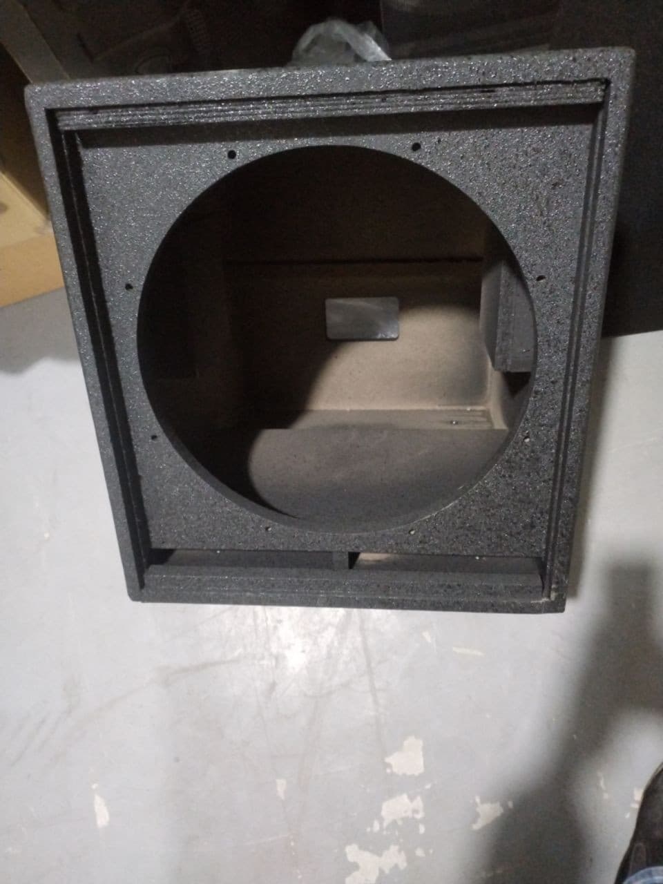 Professional manufacturer and supplier of 15-inch subwoofer empty enclosures, passive subwoofer finished speakers, and active subwoofers