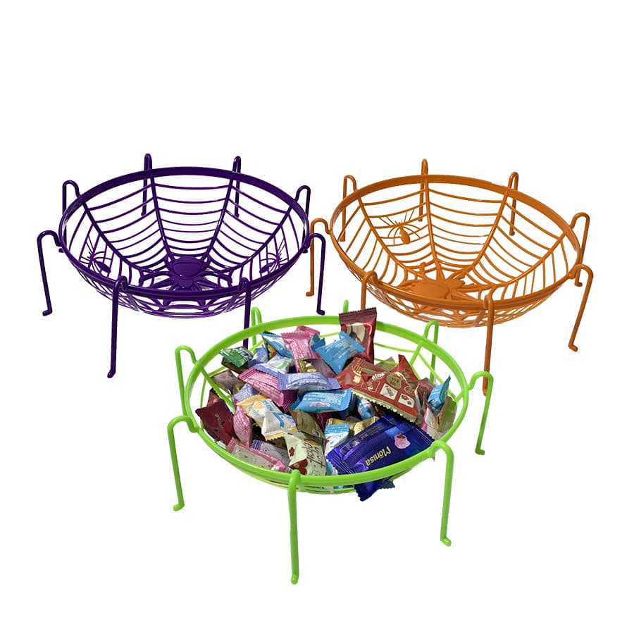 Cross-border cartoon Halloween party decoration arrangement tall spider web fruit basket Easter props candy basket