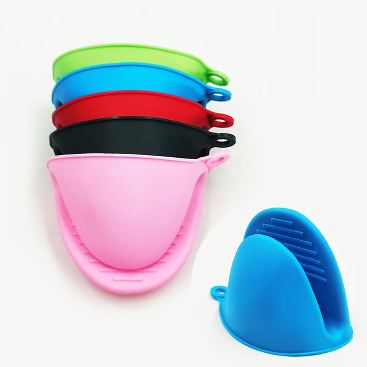 Soft Rubber Heat-Resistant Gloves, Insulating Hand Clips, Kitchen Bowl and Plate Tongs, Microwave and Oven High-Temperature Baking Gloves
