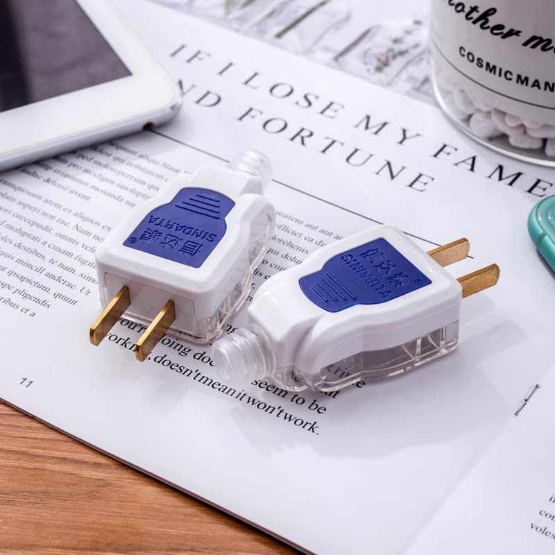 Wholesale Integrated Copper Semi-Transparent PC Material Single-Phase Two-Pole Fixed Plug High-Power Two-Pole Power Plug