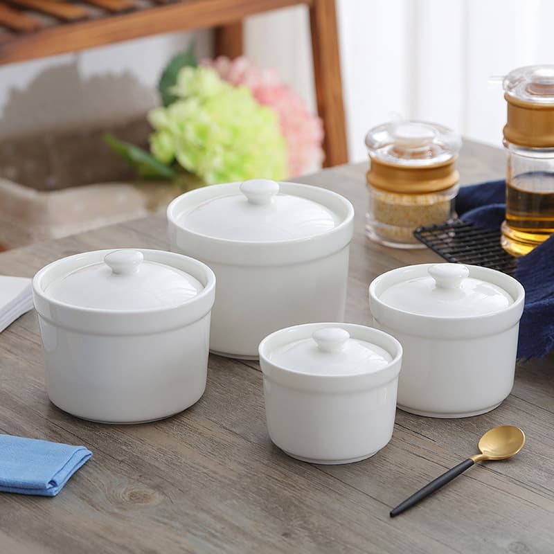 Ceramic health-preserving stew pot/steamer, water-retaining, lidded, small stew pot for bird's nest stew, Shaxian restaurant logo printed.