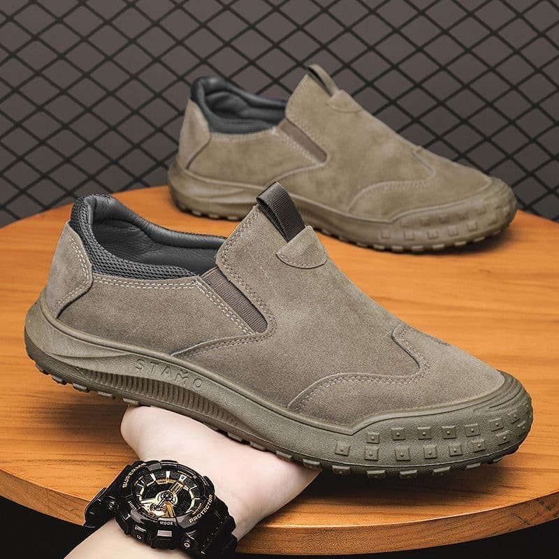 Men's Safety Shoes Summer Breathable Slip-On Work Shoes Non-Slip Wear-Resistant Casual Hiking Shoes
