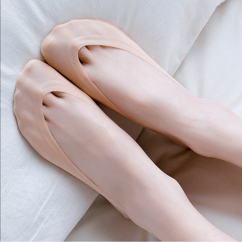 Ice Silk Boat Socks for Women Summer Thin Invisible Silicone Non-Slip Cotton Bottom Short Socks Fashion