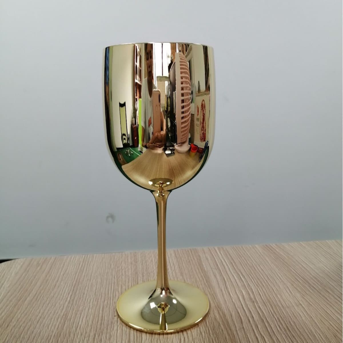 Factory Hot Selling Plastic Tall Red Wine Glass Gold Pink Rainbow Color Plastic Wine Glass Electroplated Red Wine Glass Champagne Glass