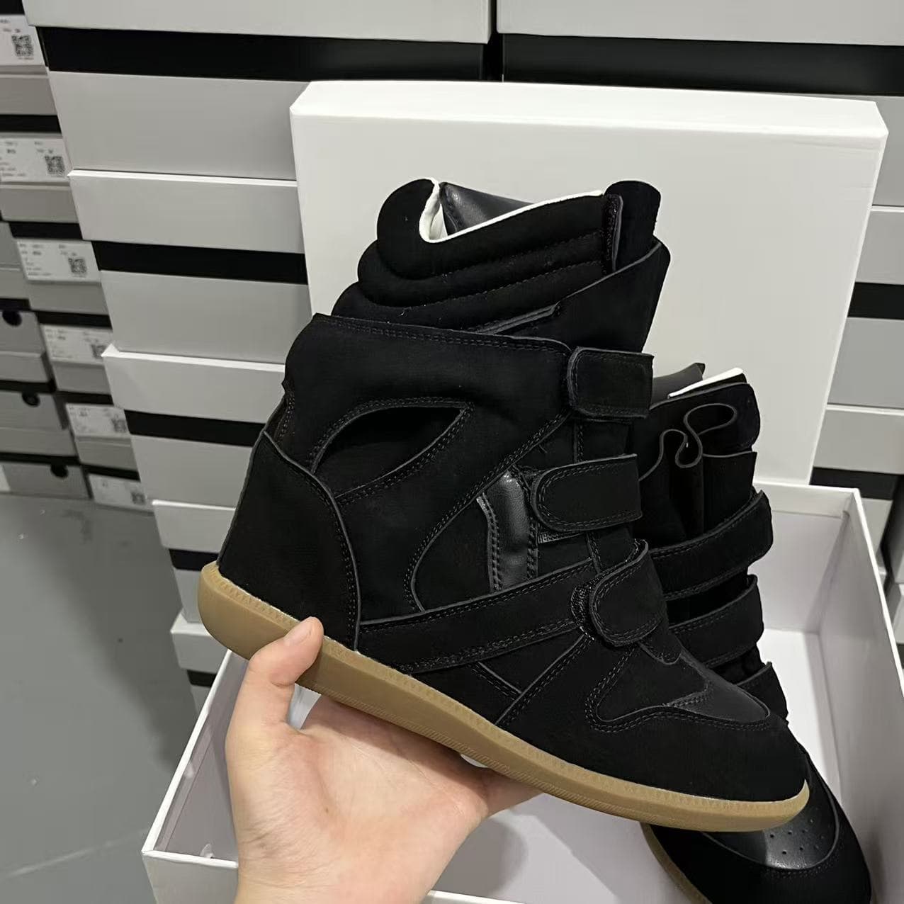 New 2026 Height-Increasing Shoes for Men and Women, High-Top Color-Blocked Round-Toe Flat Casual Shoes, Versatile Style with Velcro Sports Shoes