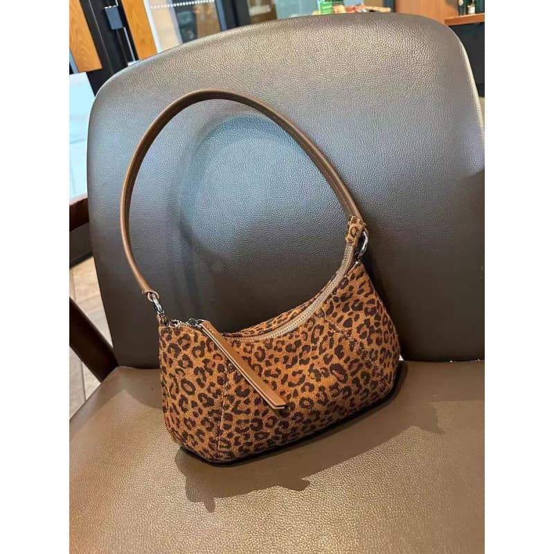 MYMGFAR 2026 New Matte Leather Leopard Print Dumpling Bag for Women, Premium Versatile Underarm Shoulder Crossbody Bag