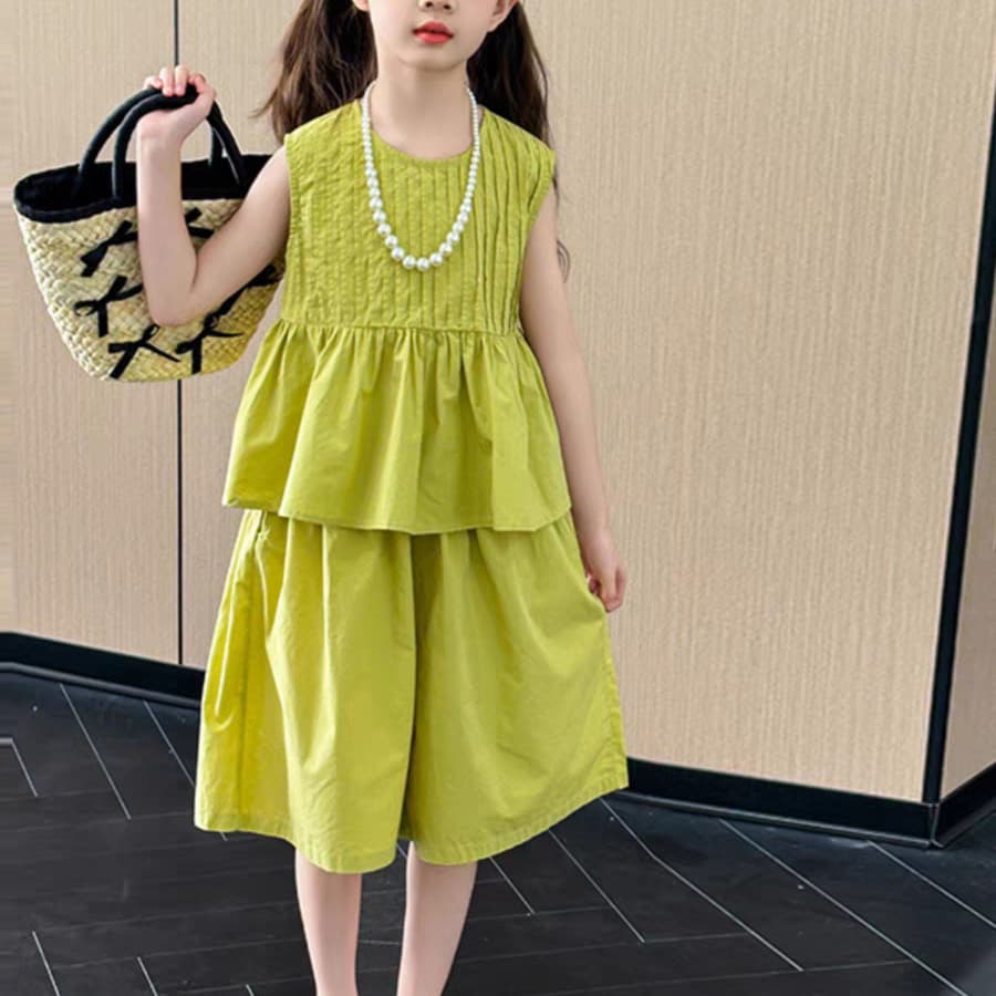 Girls' culottes suit summer 2026 new medium and large children's sleeveless pullover top loose medium trousers two-piece set Korean version