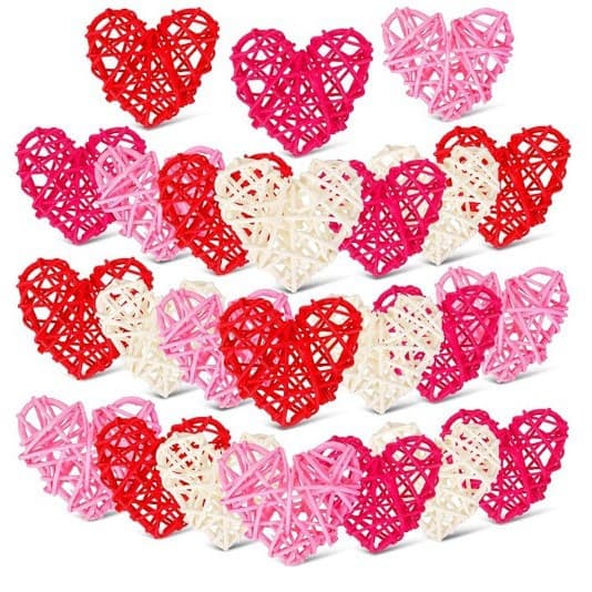 Woven Vine Hearts Wholesale: Valentine's Day Decor, Photo Props, Kindergarten Hanging Ornaments, Window Displays, Parrot Toys