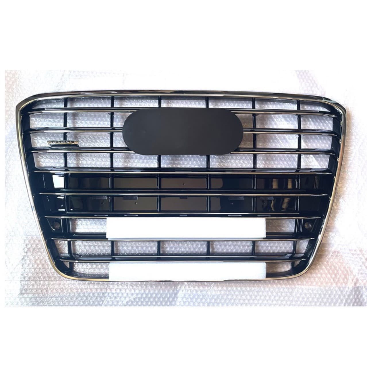 Suitable for Audi A8D4 2010-2014 front bumper grille grille grille 4H0853651H