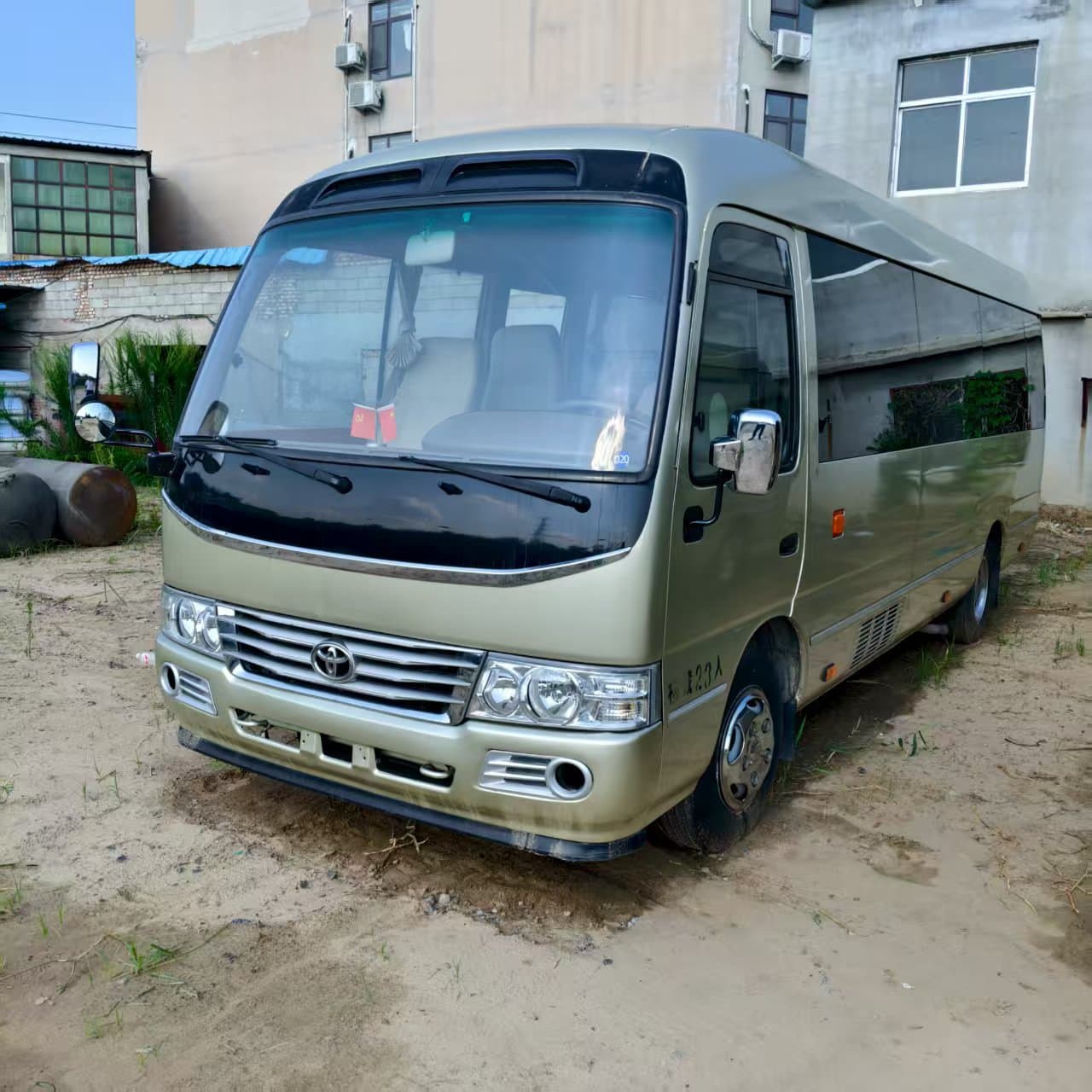 Cross-border Export Toyota Coaster 19-23 Seater Minibus Euro III Emission Commuter Reception Small Bus