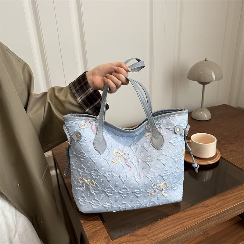 New Fashion Autumn/Winter Bow Tote Bag for Women, Fresh Large Capacity Commuter Casual Stylish Shoulder Bag