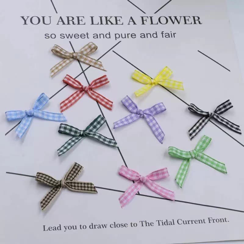 3-point grid pattern with hand-tied bows, accessories, underwear, stockings, clothing, gift box decorations, DIY accessories wholesale.