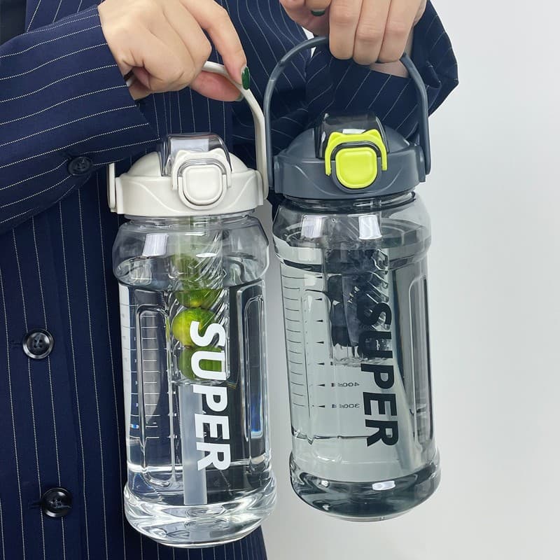 1500ml Capacity Large Water Cup, Unisex Student Heat-Resistant Sports Water Bottle, Outdoor Water Bottle Ton Bucket with Straw Cup