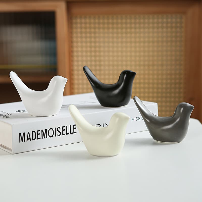 Nordic Minimalist Matte Ceramic Bird Figurine Soft Decoration Home Showroom Bathroom Ornament Abstract Bird Sculpture
