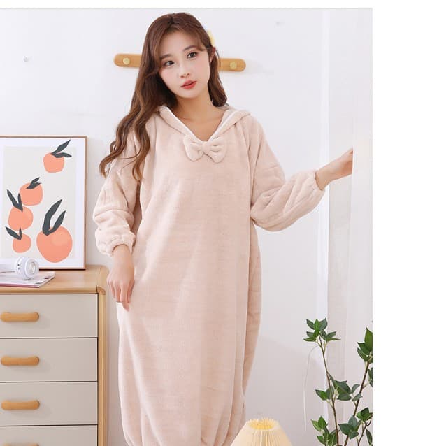 Winter Long Robe for Women, Hooded Bathrobe with Long Sleeves, Absorbent Coral Fleece Home Loungewear