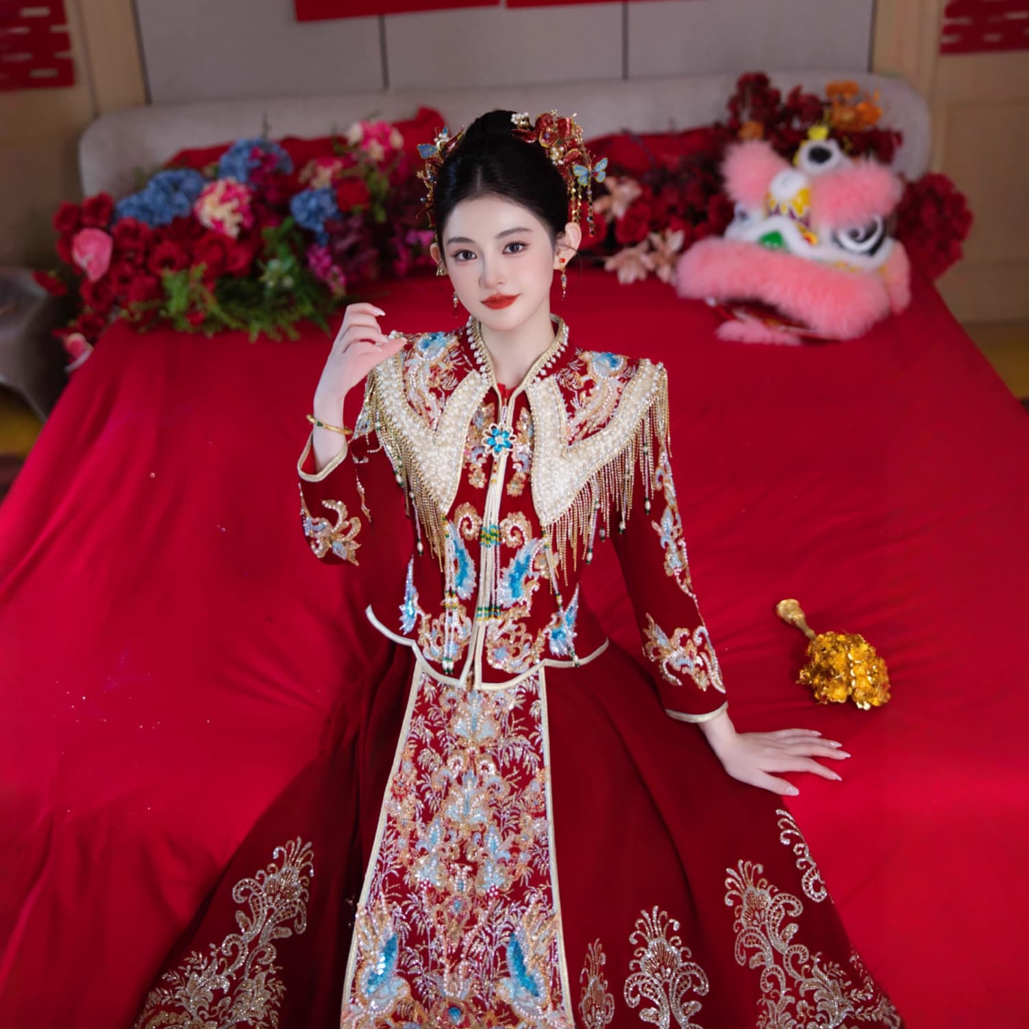 Heavy Industry V-Neck Velvet Xiuhe Suit 2026 New Bride Wedding Going Out Chinese Wedding Dress Dragon and Phoenix Gown