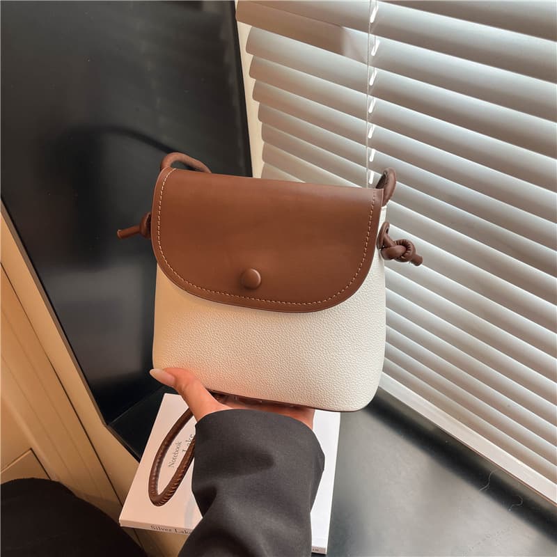 Cross-border Trend Bag for Women 2026 Summer Vintage Shoulder Bag Versatile Crossbody Bag Commute Phone Bag Fashion Bucket Bag