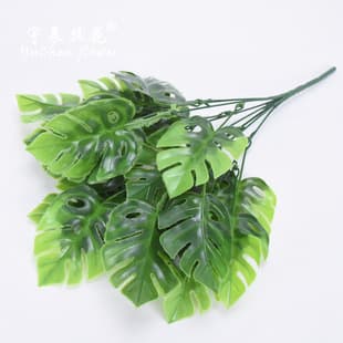 Wholesale Artificial 7-Branch Monstera Leaves Eucalyptus Leaves Plastic Fake Flowers Green Plant Potted Artificial Areca Palm Plant Wall Decoration