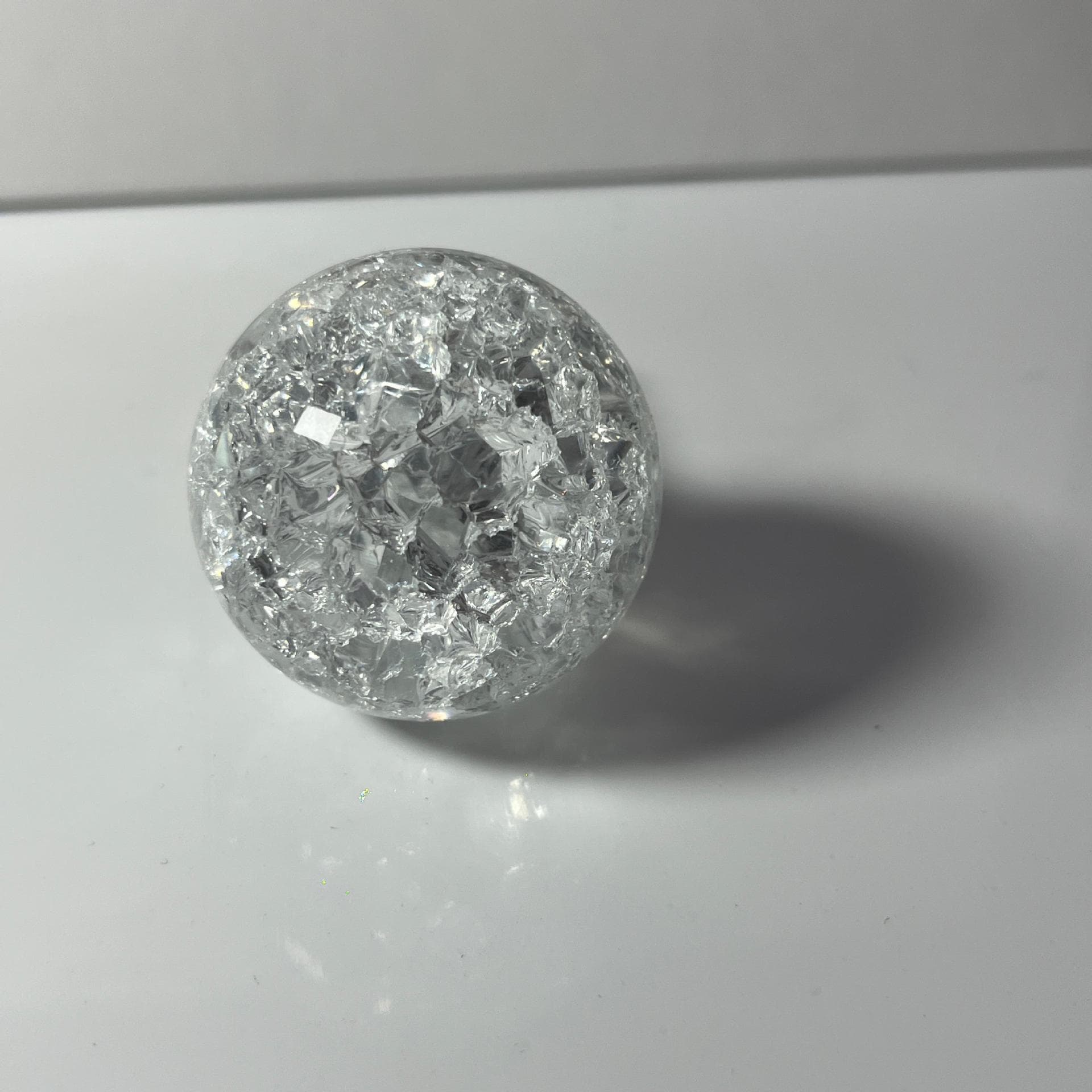 Foreign trade crystal ice crack ball fish tank ornaments explosive ball gravel ornaments rockery flowing water ornaments crystal crafts