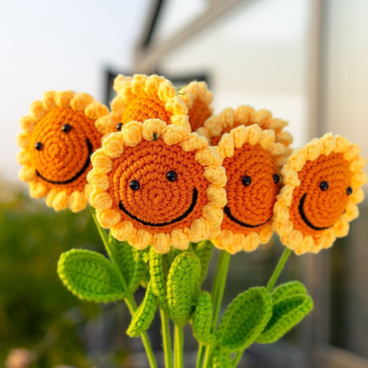 Smiling Face Sunflower Finished Handmade Knitted Bouquet, Preserved Flower, Teacher's Day Children's Day Gift, Night Market Stall