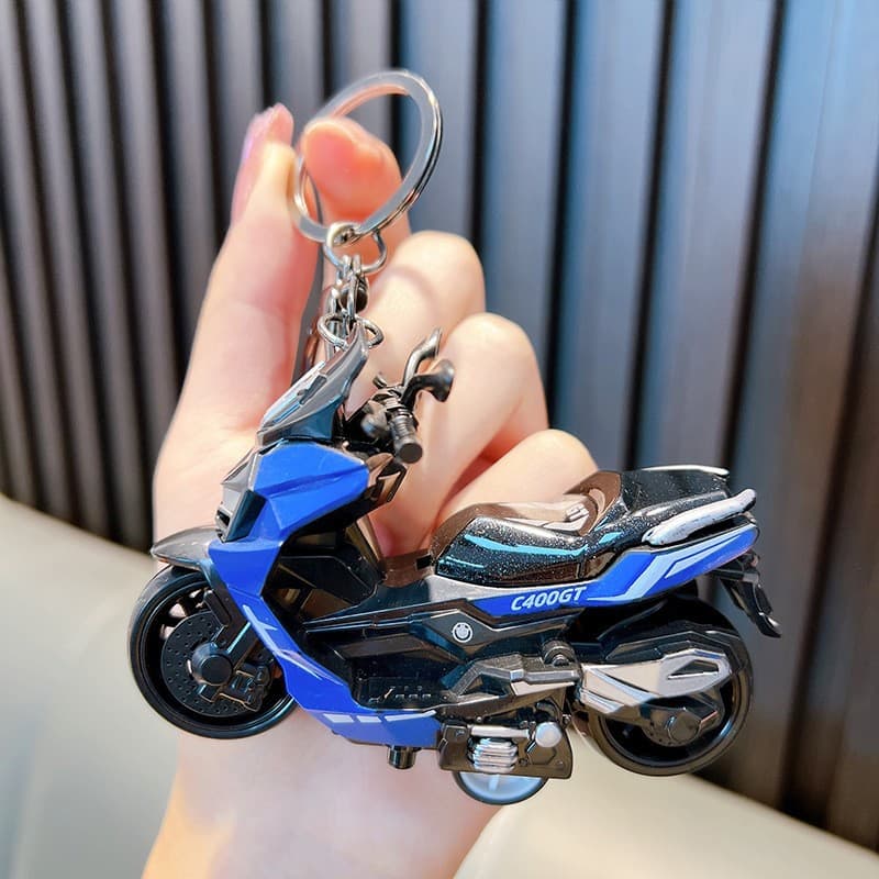 Retro Car Model Keychain Creative Motorcycle Keychain Cool Backpack Charm Small Gift Wholesale