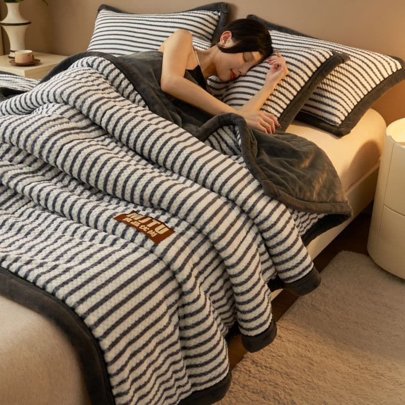 Thickened milk velvet three-layer cotton-filled double-sided fleece warm coral flannel winter nap blanket