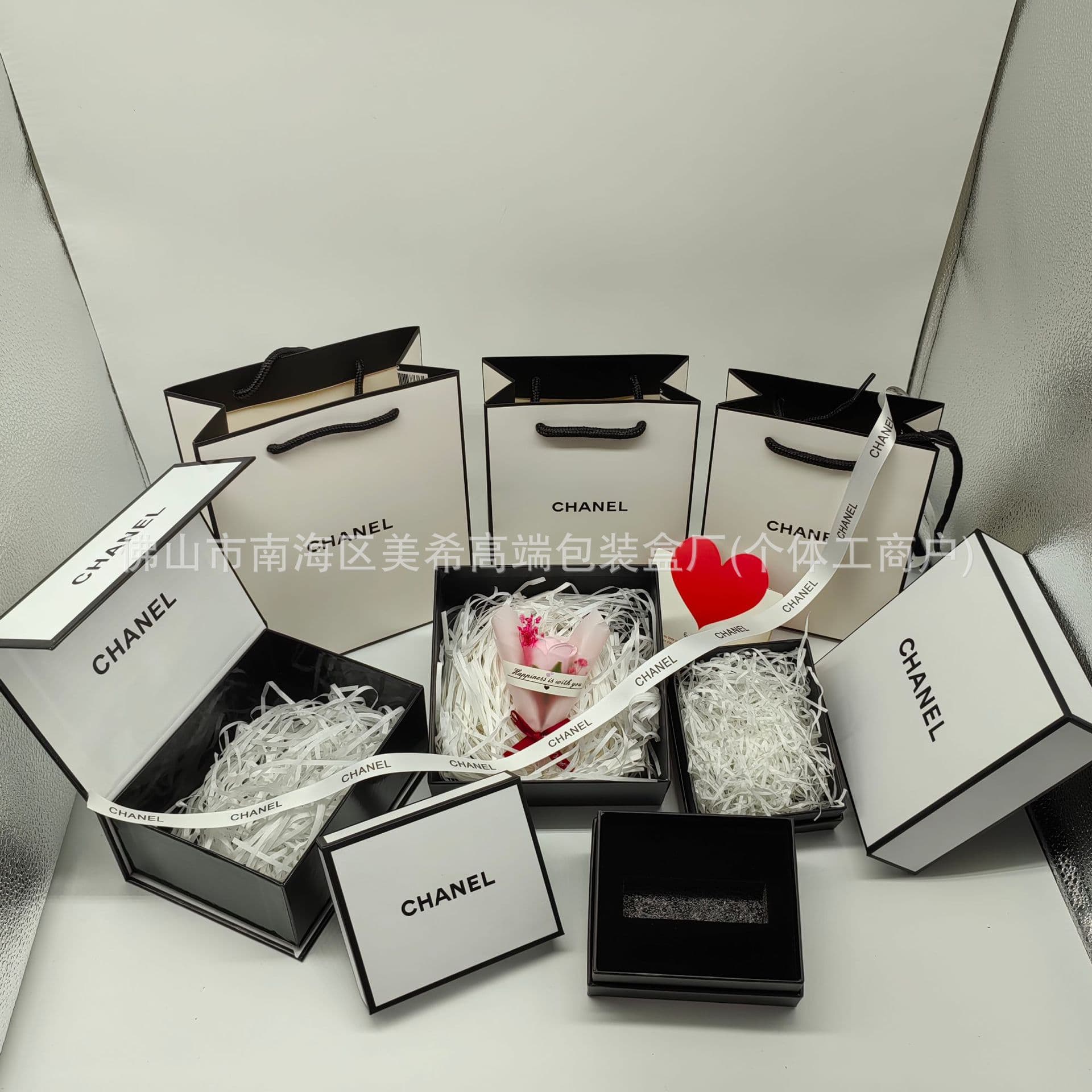 Lipstick box, lip glaze box, perfume box, cosmetic gift box, skin care gift box, wholesale packaging box, gift box packaging