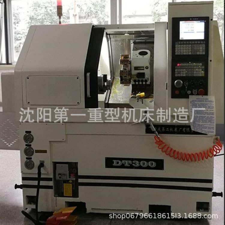 Economical CNC lathe oblique lathe DT300 rail tool tower with tailstock CNC lathe