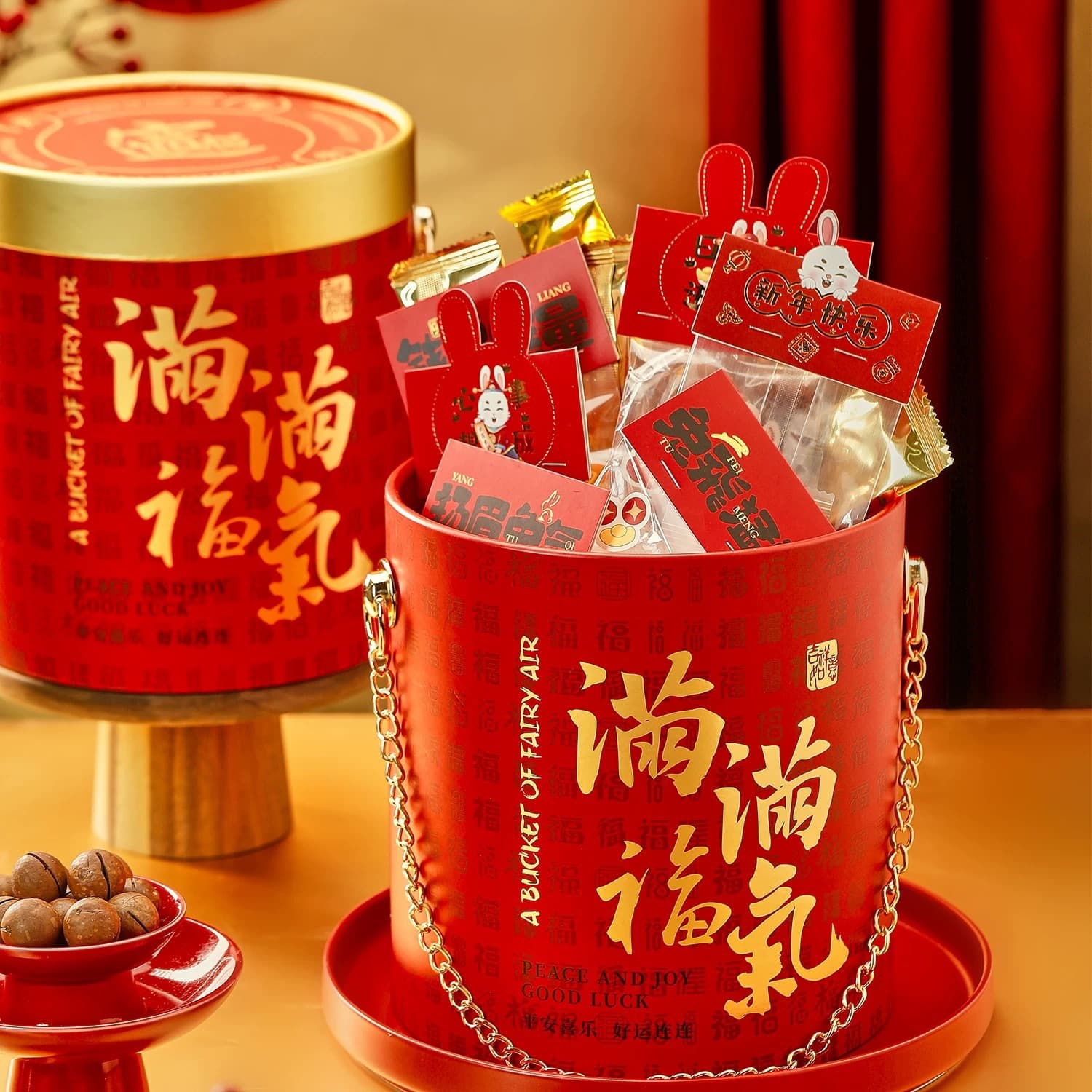 New Year gift box packaging box for biscuits, nuts, pastries, New Year's specialties, large high-end hug bucket gift box for the Year of the Horse