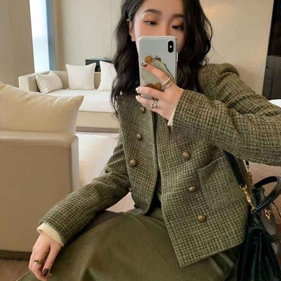 Women's Chanel-style tweed jacket, 2025 Spring New Arrival, Retro French Style, Petite Short Commuter Top